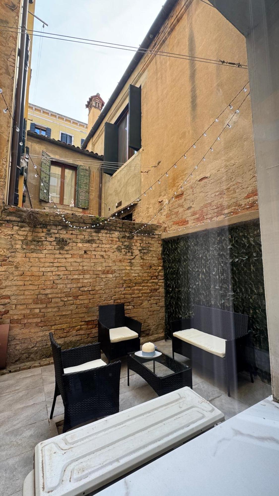 Calle De Le Pazienze Apartments Venice Exterior photo